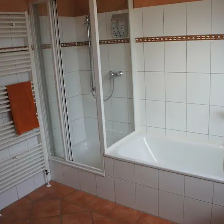 Haus Am See Apartment *